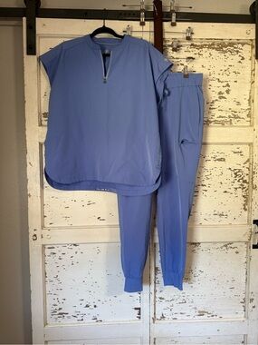 healing hands cecil blue Two-Piece Jogger Set